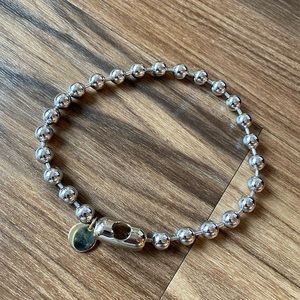 Choker: silver color + golden pendant